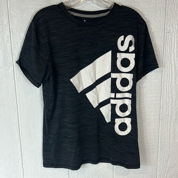 Boys Adidas Gray and White Graphic Climalite Shirt Size Extra Large - Picture 1 of 4
